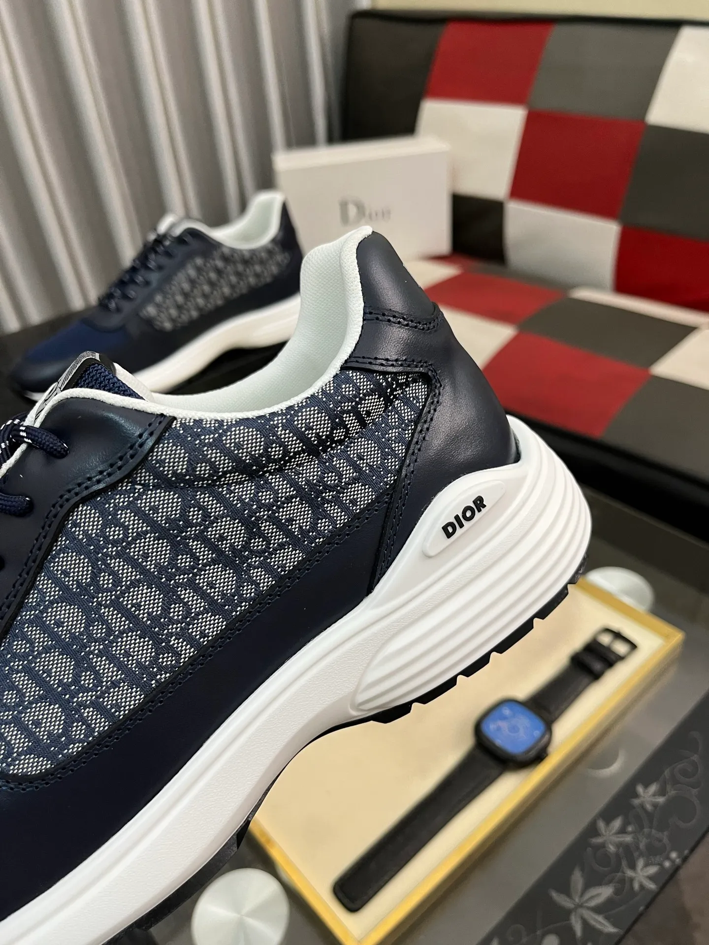 Men's shoes 💰440⌚️⌚️[Dior] The toe is designed to be a bit wider, and the upper foot comfort is perfect. The threads are beautiful, and it fits the pants perfectly. Decorated with various classic details, it is an ideal choice for daily styling. It can be matched with various casual items to create exquisite looks. Fabric: First-layer cowhide/lining sheepskin TPU original outsole Size: 38-444️⃣Colors available